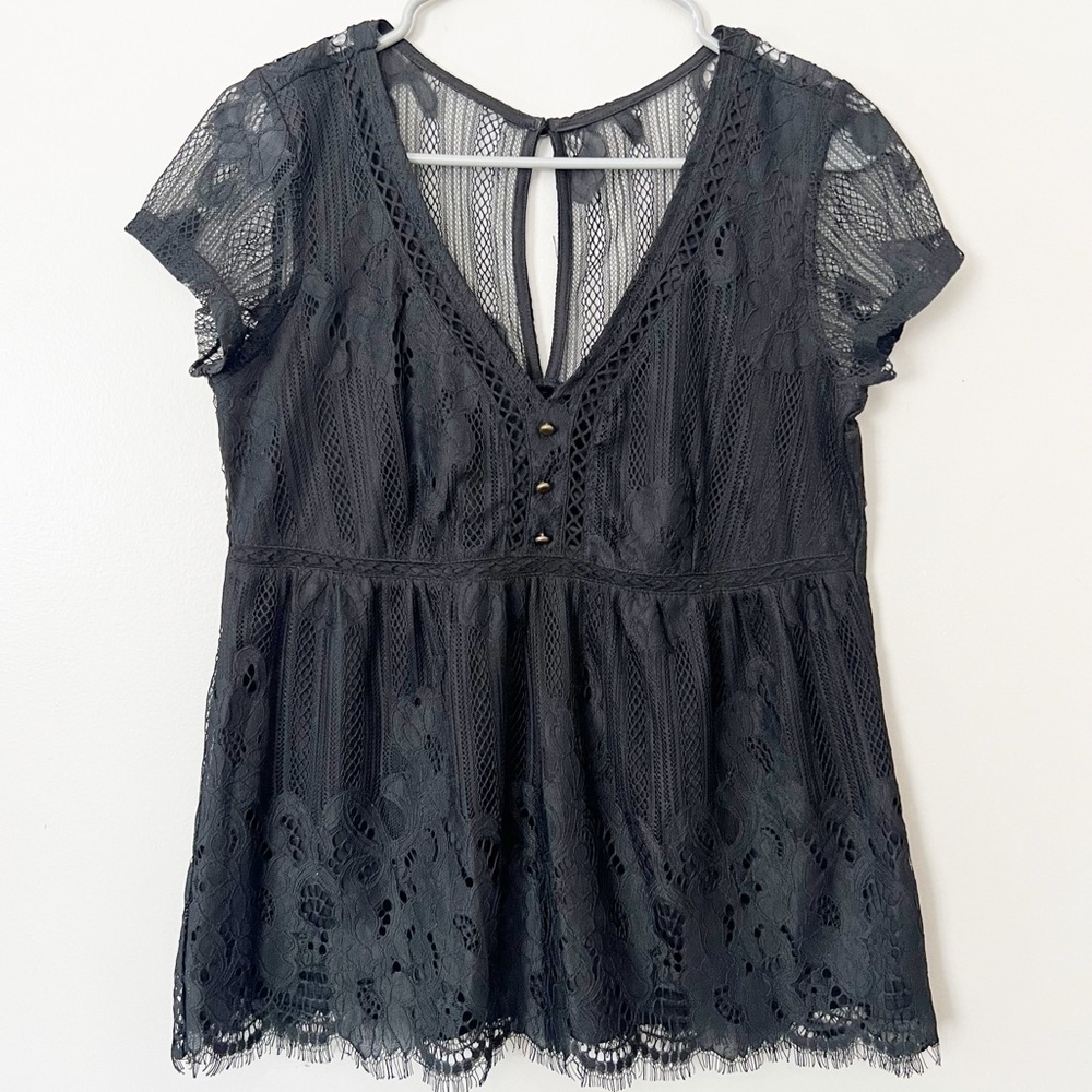 Maurices Black Lace Babydoll Top Medium V Neck Romantic Feminine Boho Chic Goth